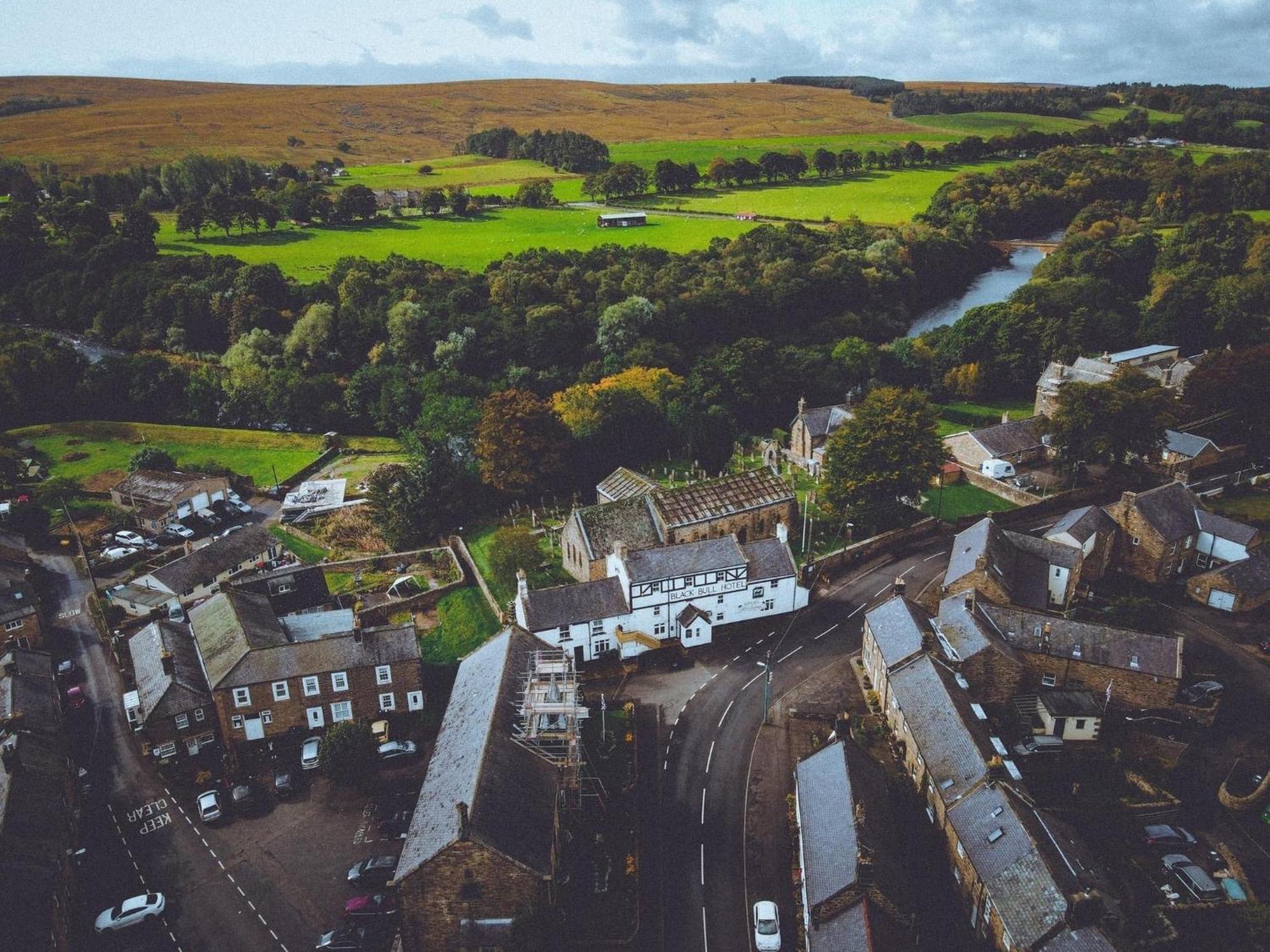 Black Bull Hotel بيلينجهام المظهر الخارجي الصورة